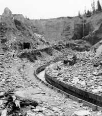 Placer mining at Lowhee, wpH377