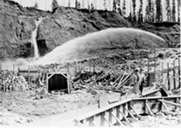 Entrance to a lode mine near Wells, wpH404